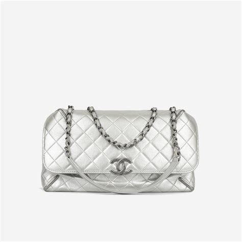 chanel seasonal flap bag 2017|CHANEL Pre.